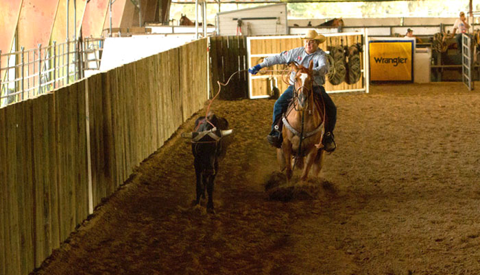 ch 0616 Holmes roping MG 1021