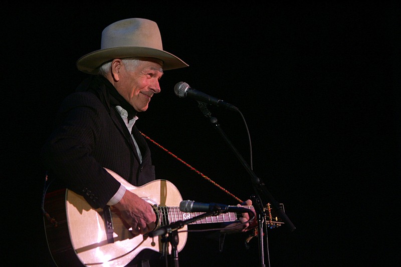 Don Edwards singing at Cowboy Poetry Gathering