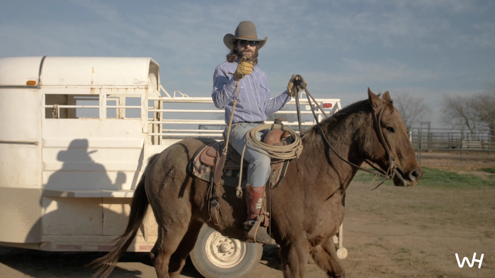 Dale Brisby showing how to load a horse into a trailer