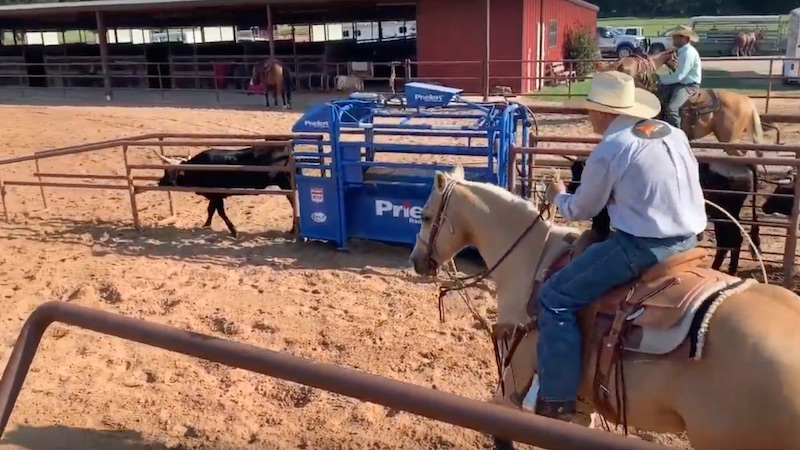 Slick Robison demonstrating how he uses a scoring lane
