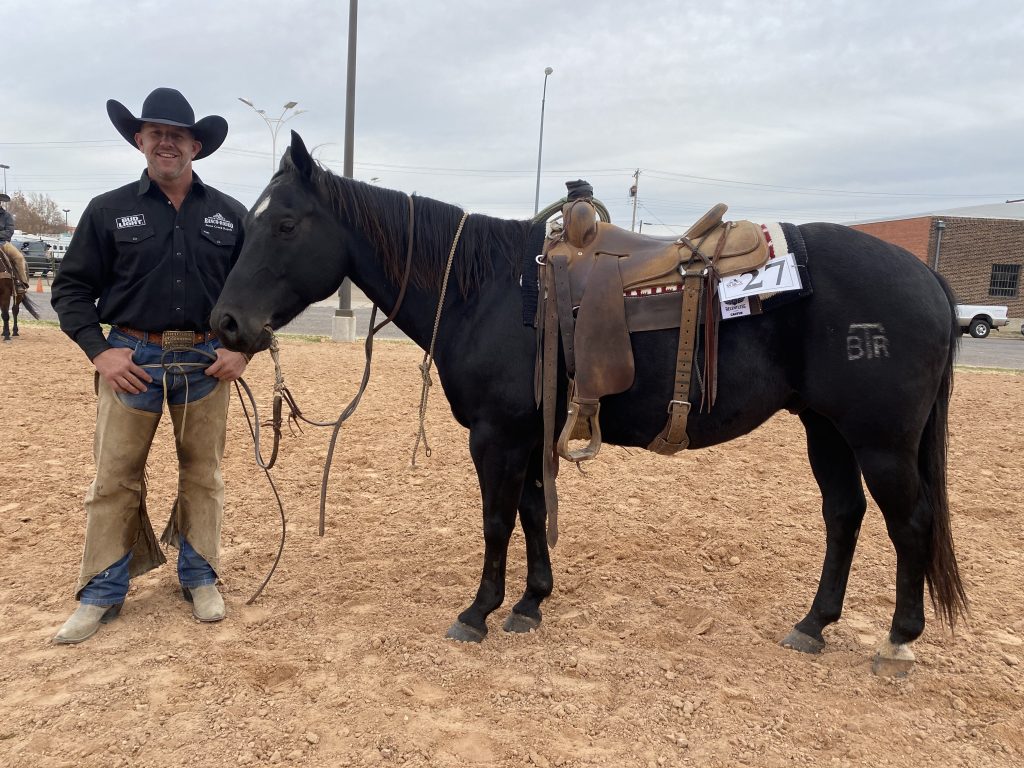 WRCA Top Horse Contender Third Carbon Cutter