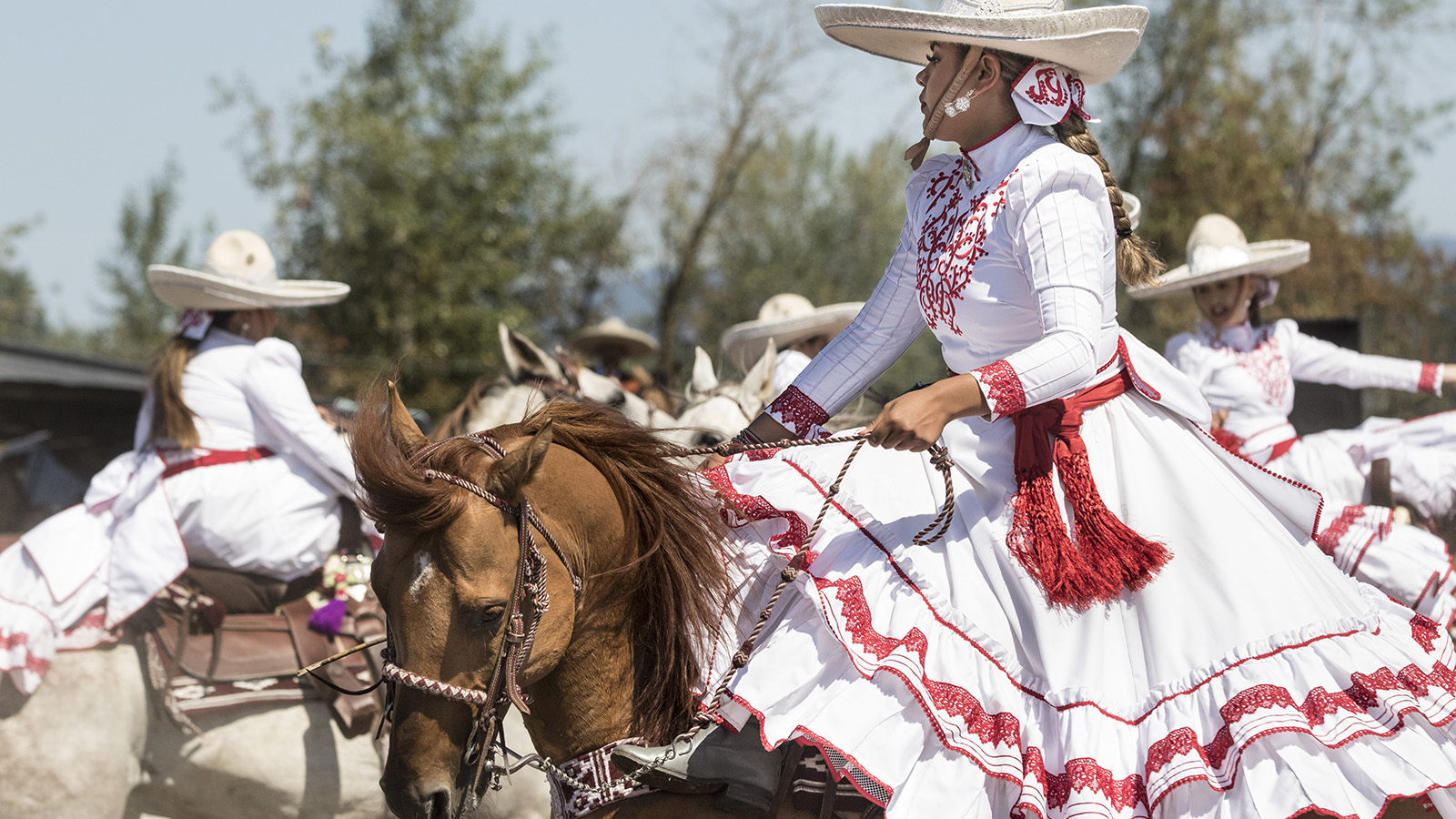Escaramuza Erandi drill team competing.