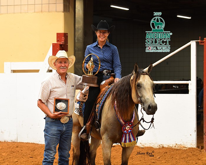 Amy’s mare, was about to retire and only the mare’s own homebred offspring, Whos Chocolate Whiz, or “Gus,” could fill her shoes.